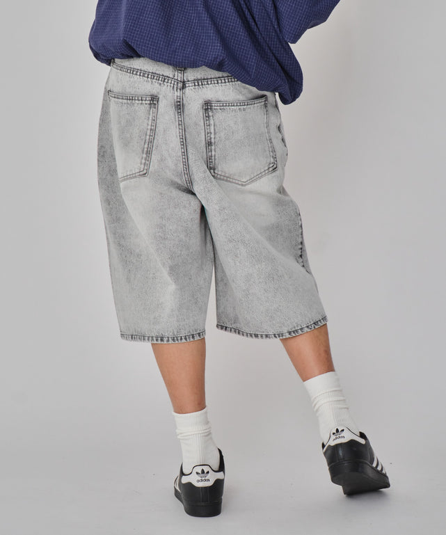 グレー モデル：178cm L着用