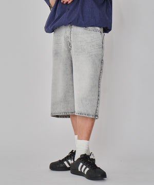 グレー モデル：178cm L着用