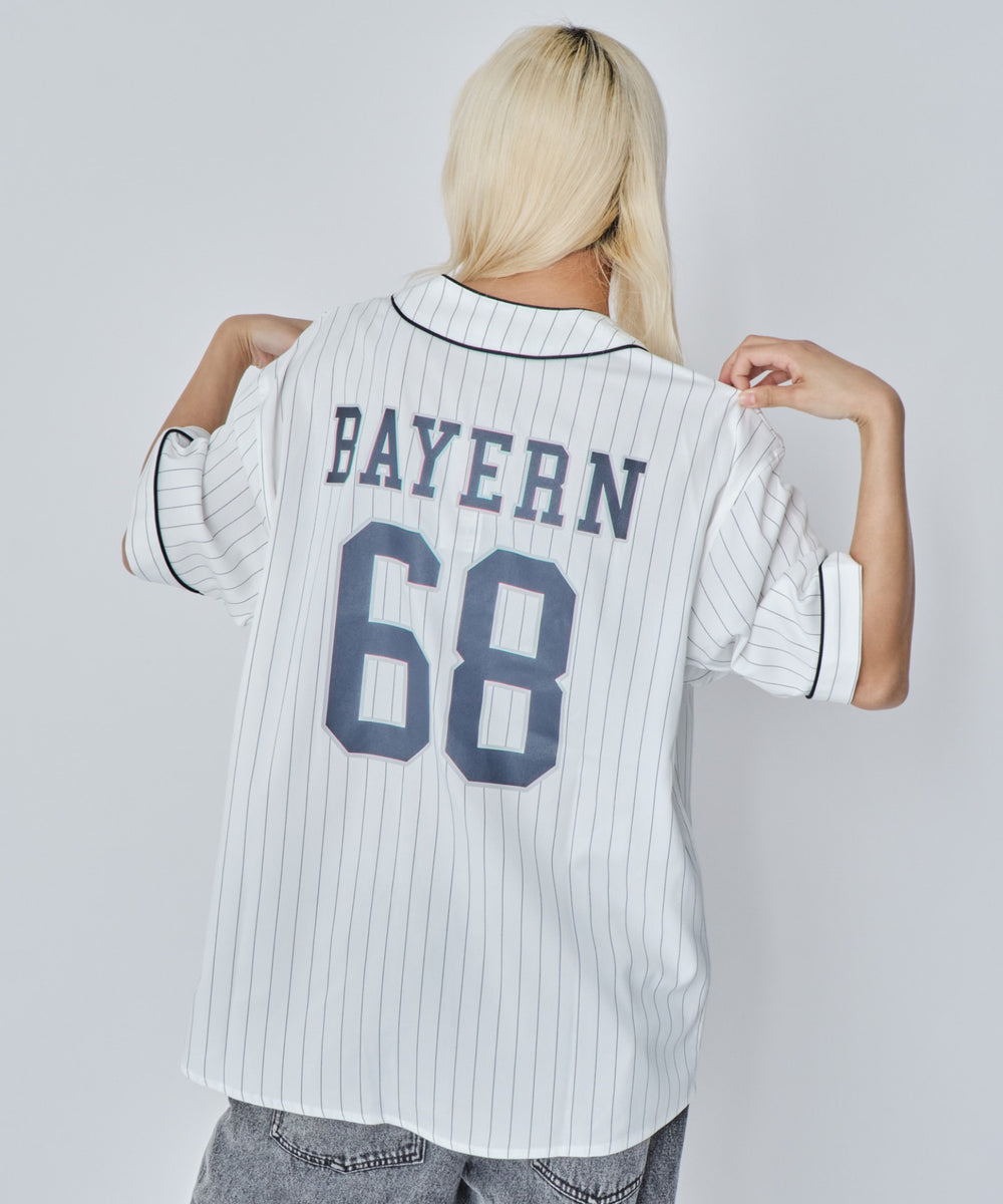 ホワイト モデル：172cm M着用