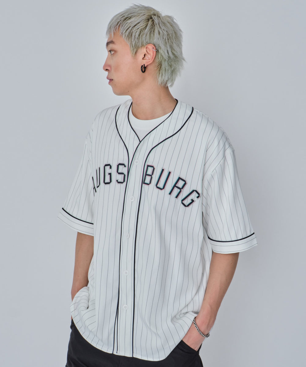 ホワイト モデル：178cm L着用