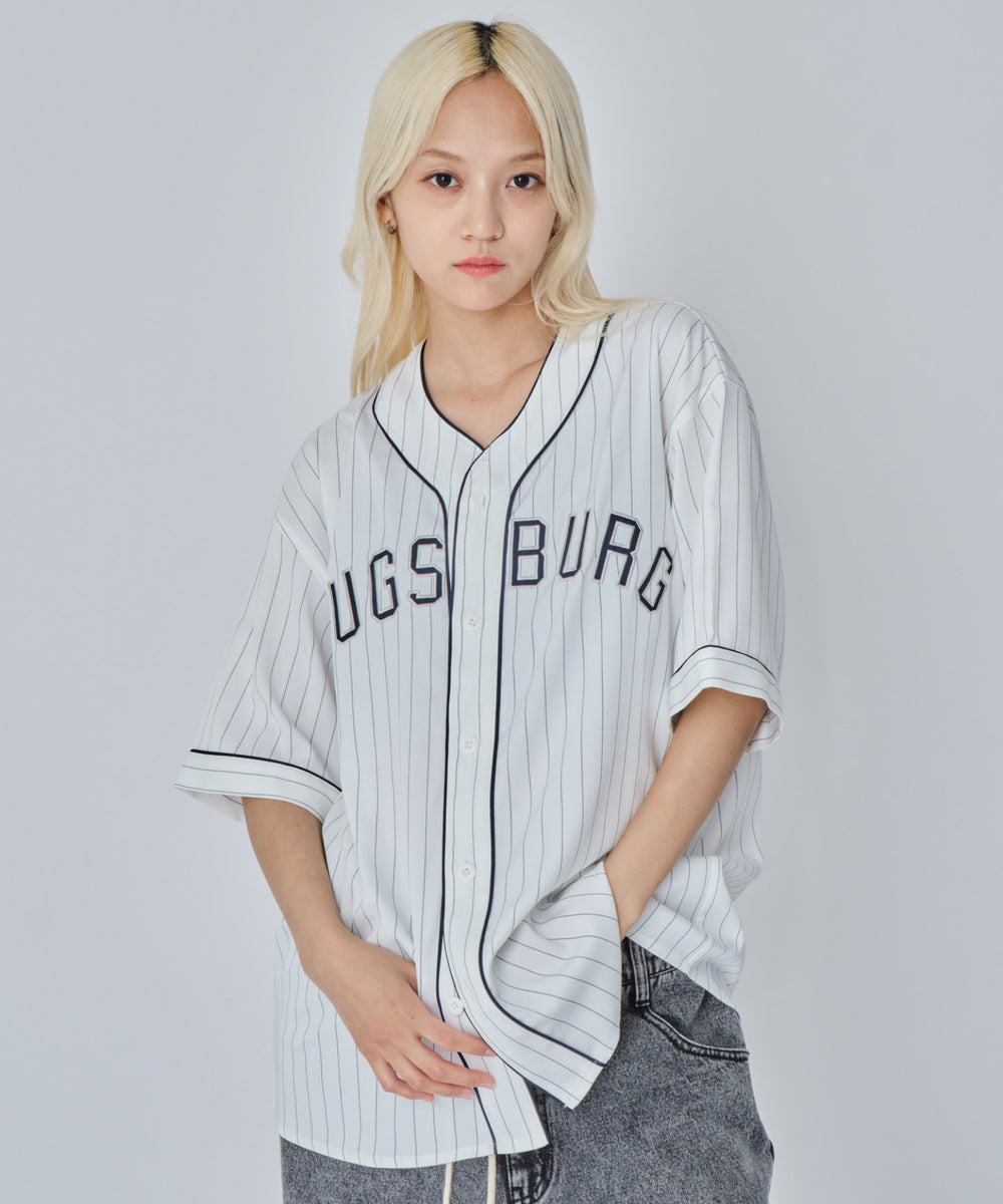 ホワイト モデル：172cm M着用