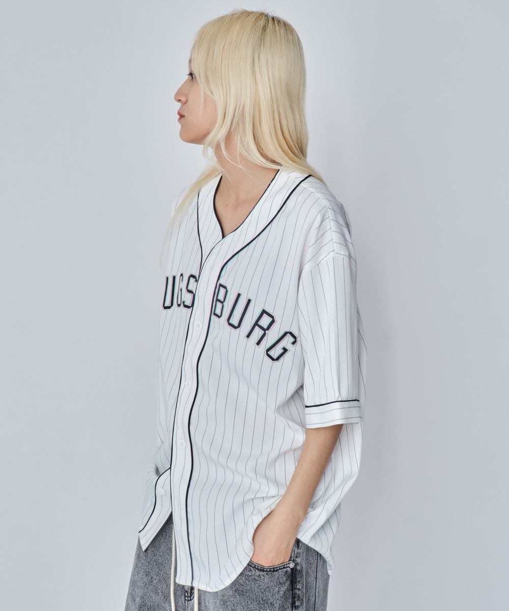 ホワイト モデル：172cm M着用