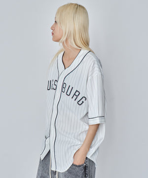 ホワイト モデル：172cm M着用