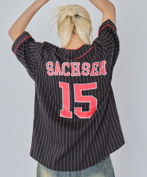 ブラック モデル：172cm M着用