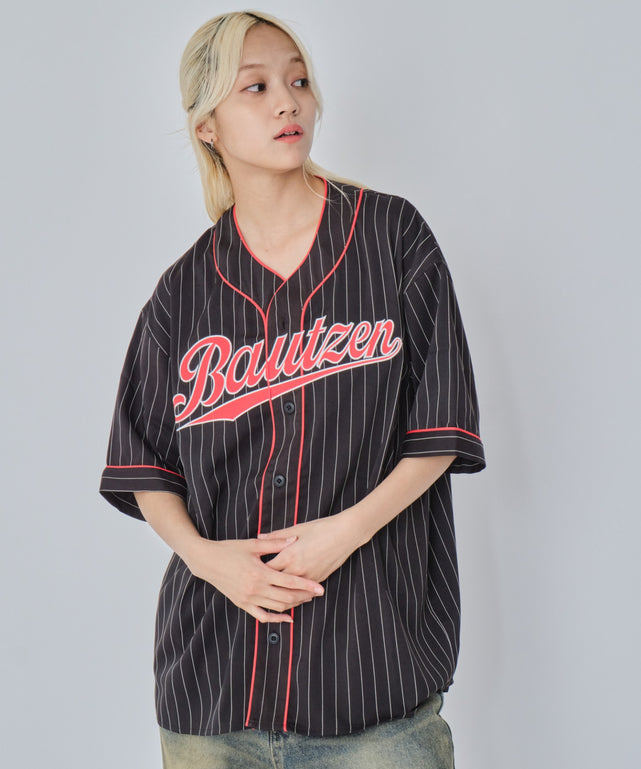 ブラック モデル：172cm M着用