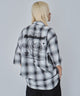 グラフィックオンブレチェックシャツ（SS）/ホワイトチェック モデル：172cm L着用