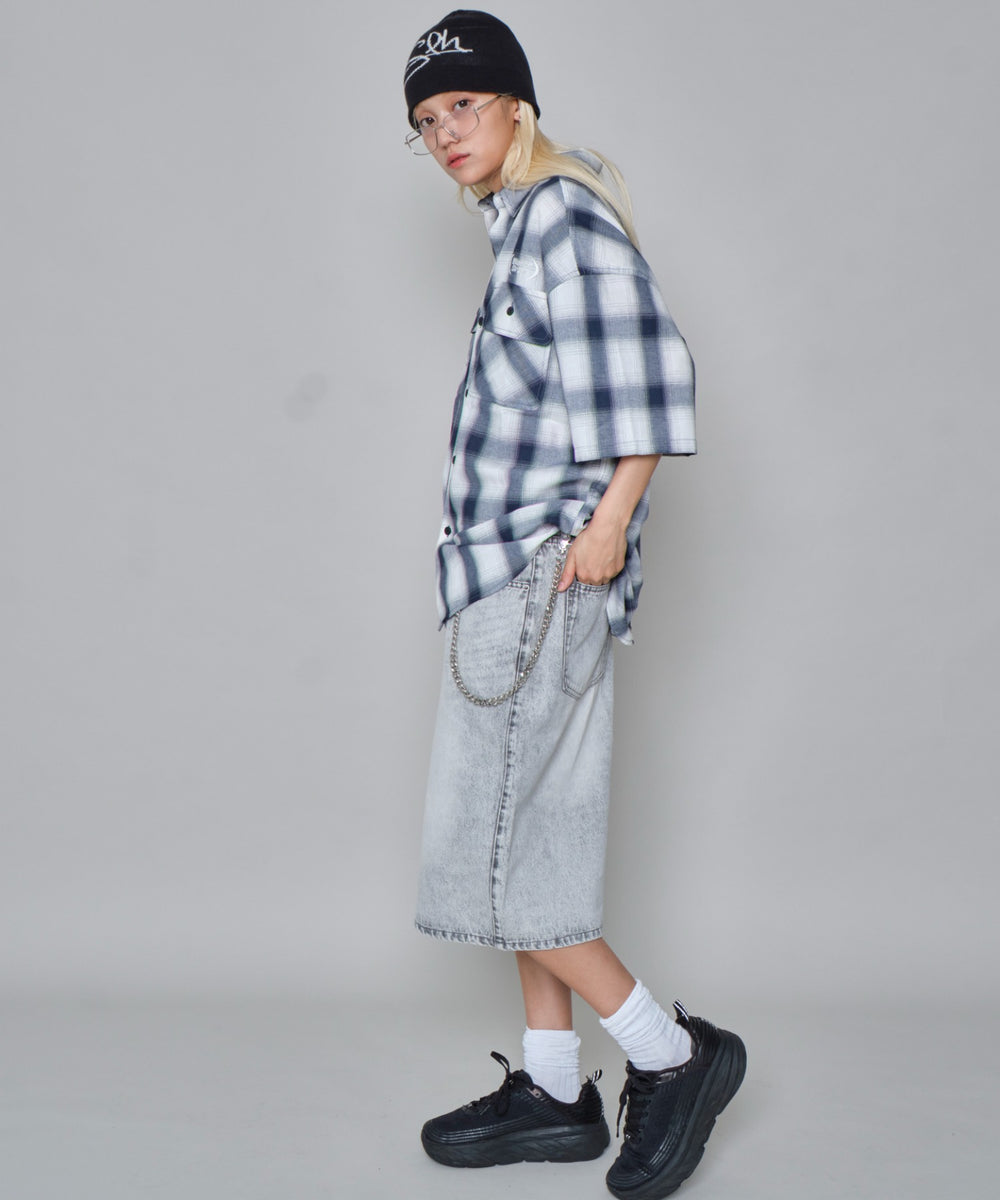 ネイビー モデル：172cm M着用