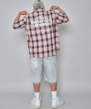 ピンク モデル：178cm L着用