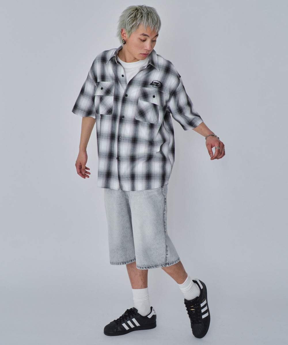 ホワイトチェック モデル：178cm L着用