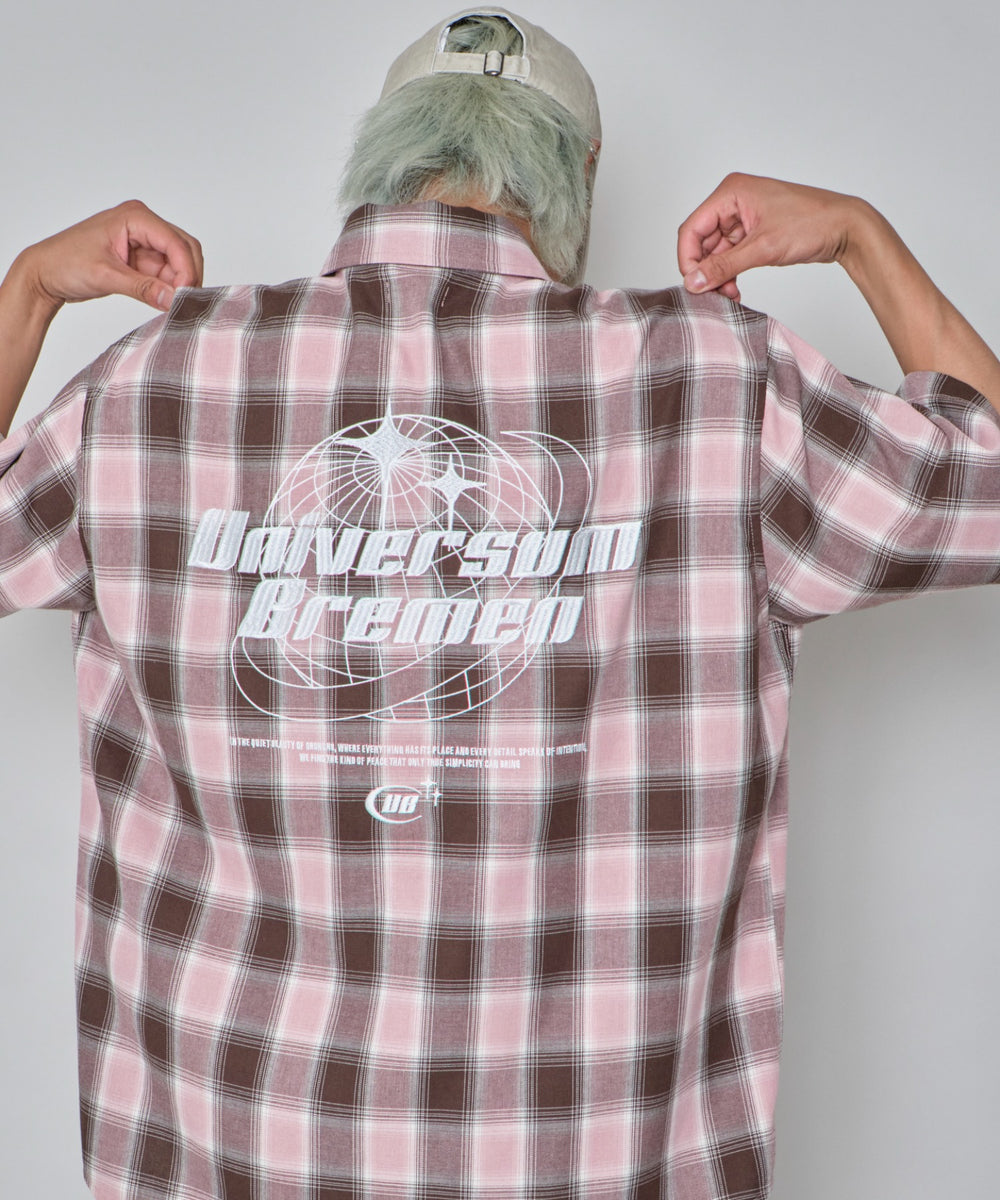 ピンク モデル：178cm L着用