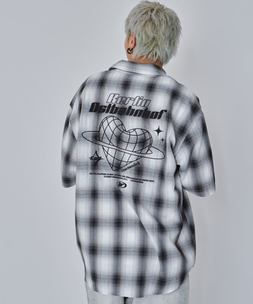 ホワイトチェック モデル：178cm L着用