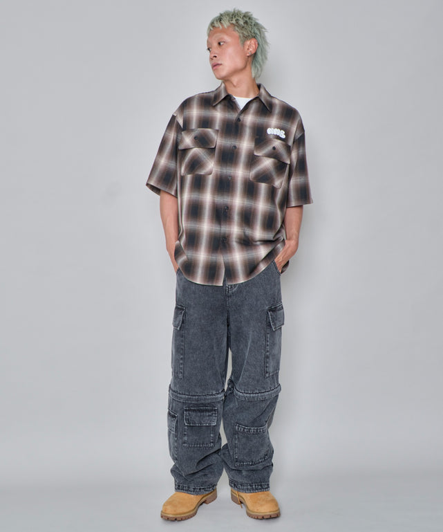 ブラウンチェック１ モデル：178cm M着用