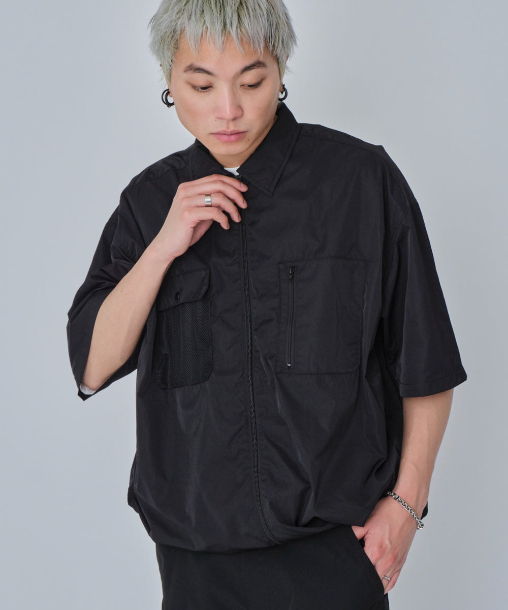 ブラック　モデル:178cm L着用