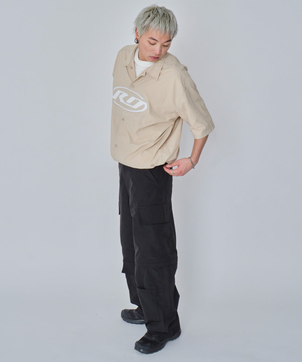 ベージュ　モデル:178cm L着用