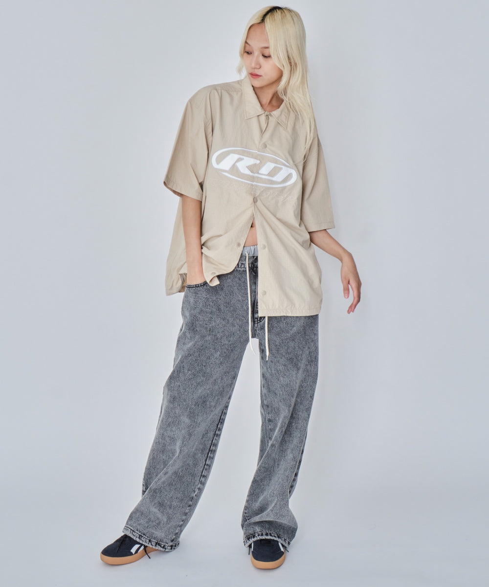 ベージュ　モデル:172cm M着用