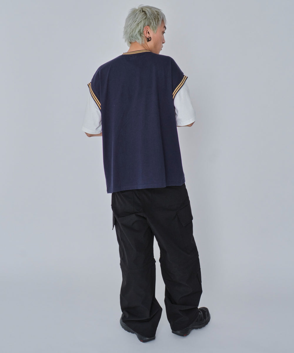 ネイビー　モデル:178cm L着用