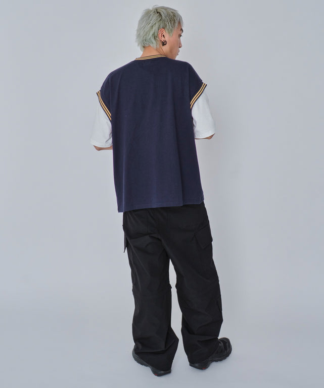 ネイビー　モデル:178cm L着用