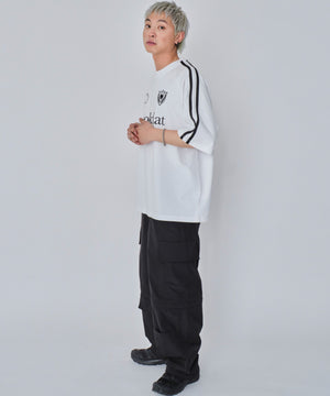 ホワイト　モデル:178cm L着用