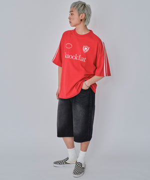 レッド　モデル:178cm L着用