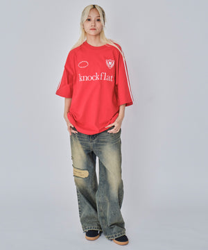 レッド　モデル:172cm L着用