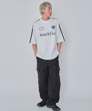 ホワイト　モデル:178cm L着用