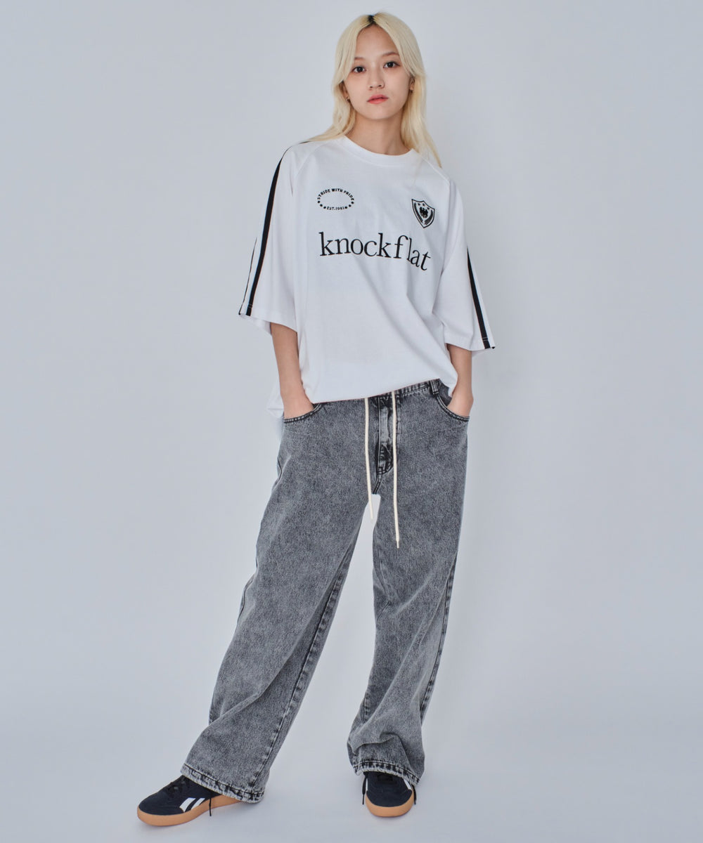 ホワイト　モデル:172cm L着用