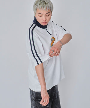 ホワイト　178cm L着用