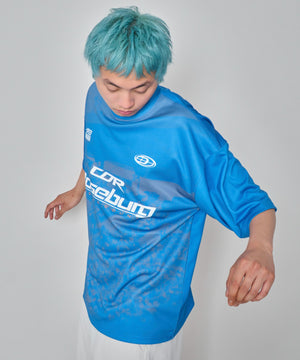 ブルー　モデル：178㎝　L着用