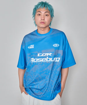 ブルー　モデル：178㎝　L着用