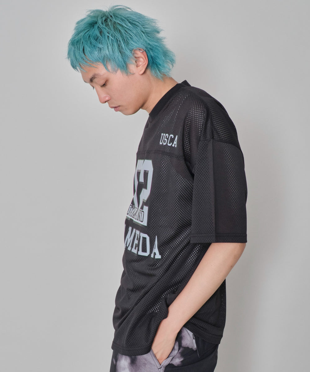 ブラック モデル：178cm L着用