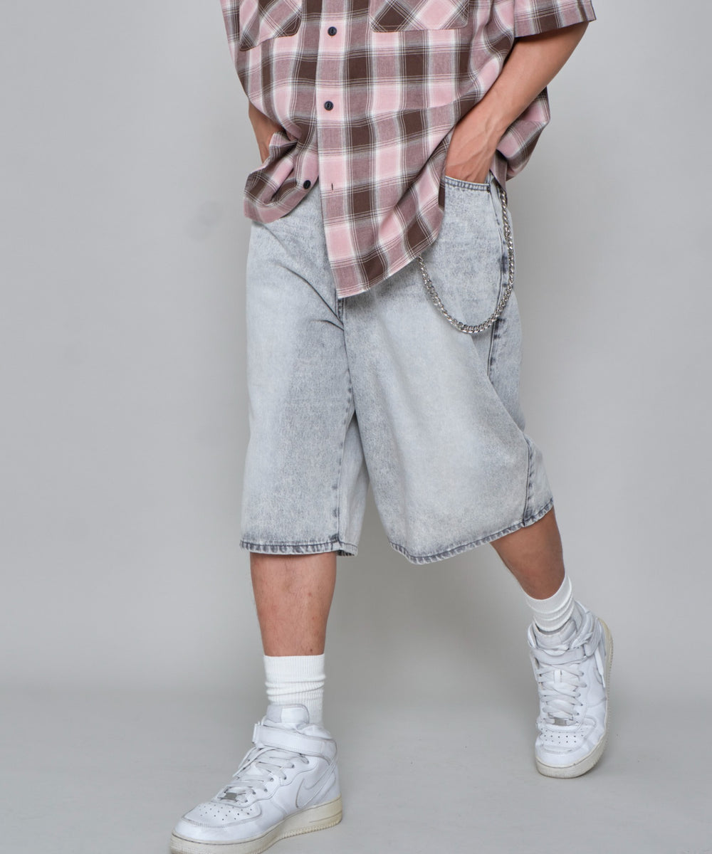 グレー　モデル:178cm L着用