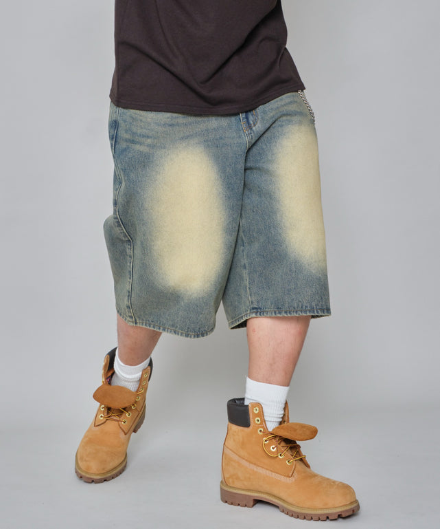 デニム淡加工　モデル:178cm L着用