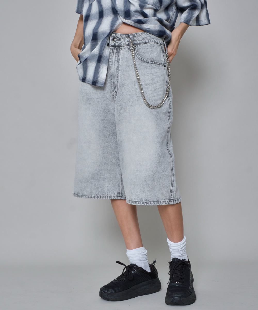 グレー　モデル:172cm M着用