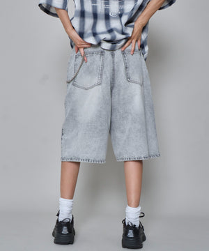 グレー　モデル:172cm M着用