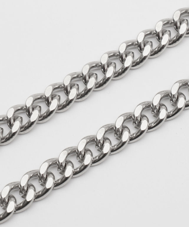 チェーン付きスーパーバギーデニムショーツ