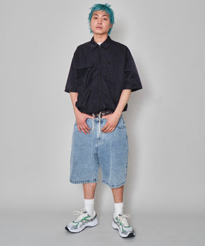 デニム淡加工　モデル：178㎝　L着用