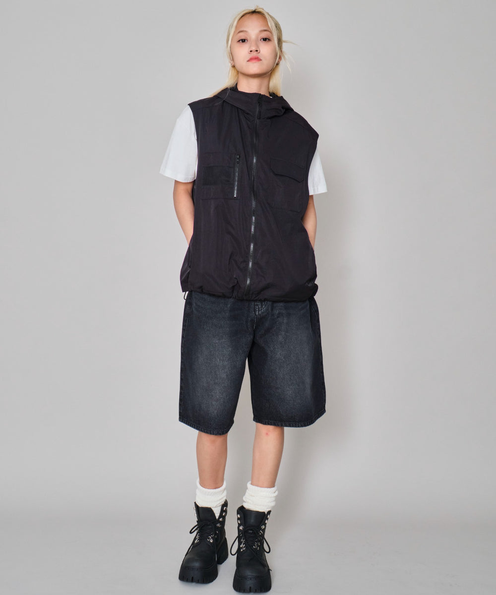 ブラック　モデル：172㎝　L着用」