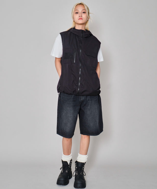 ブラック　モデル：172㎝　L着用」