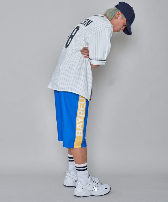 ブルー　モデル:178cm L着用