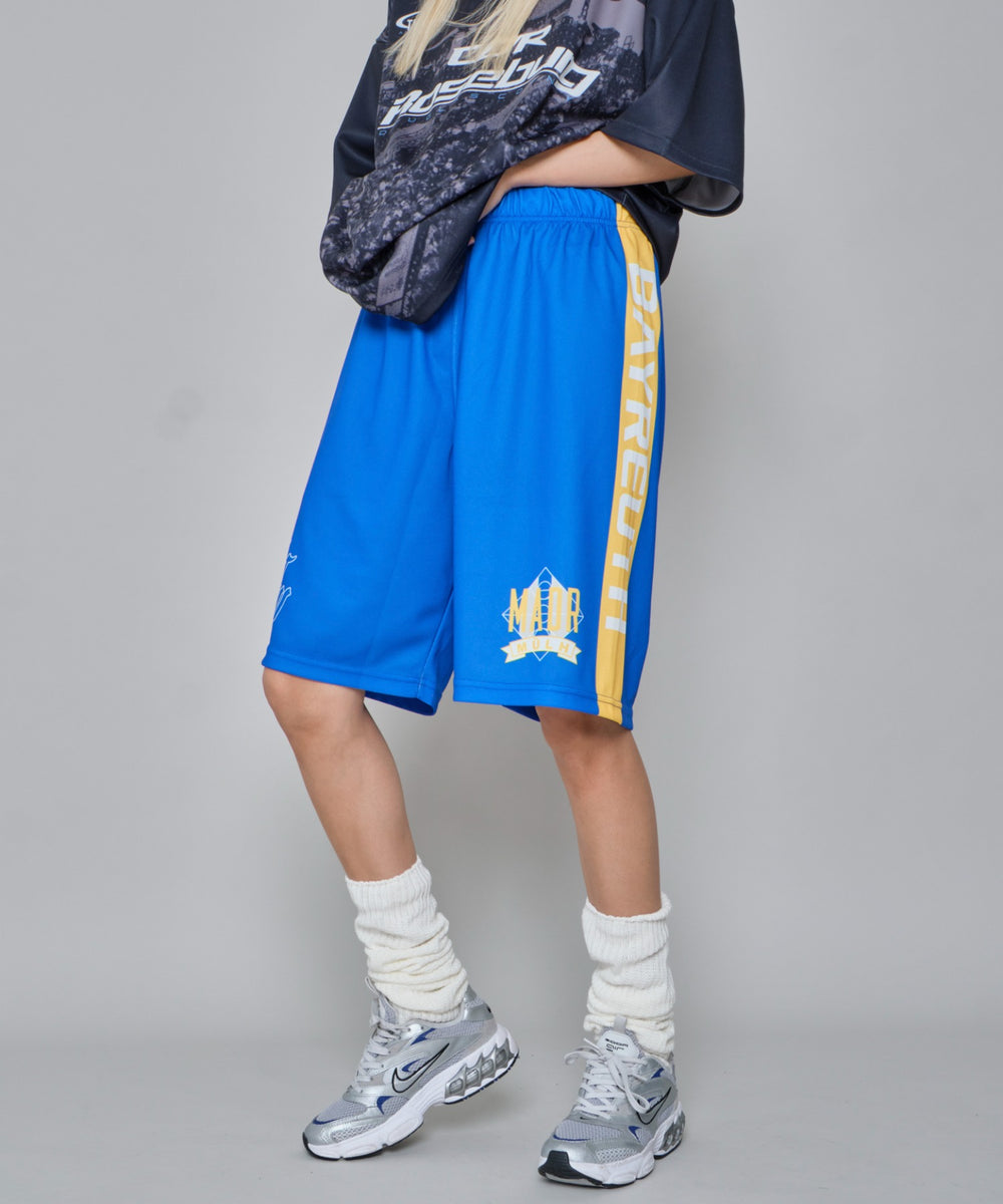 ブルー　モデル:172cm M着用