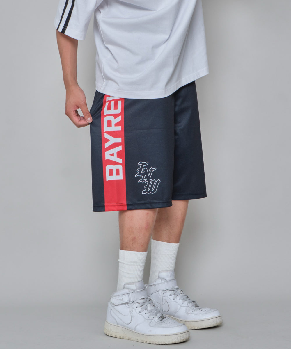 ブラック　モデル:178cm L着用