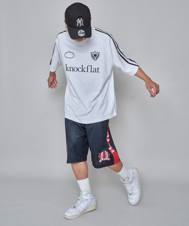 ブラック　モデル:178cm L着用