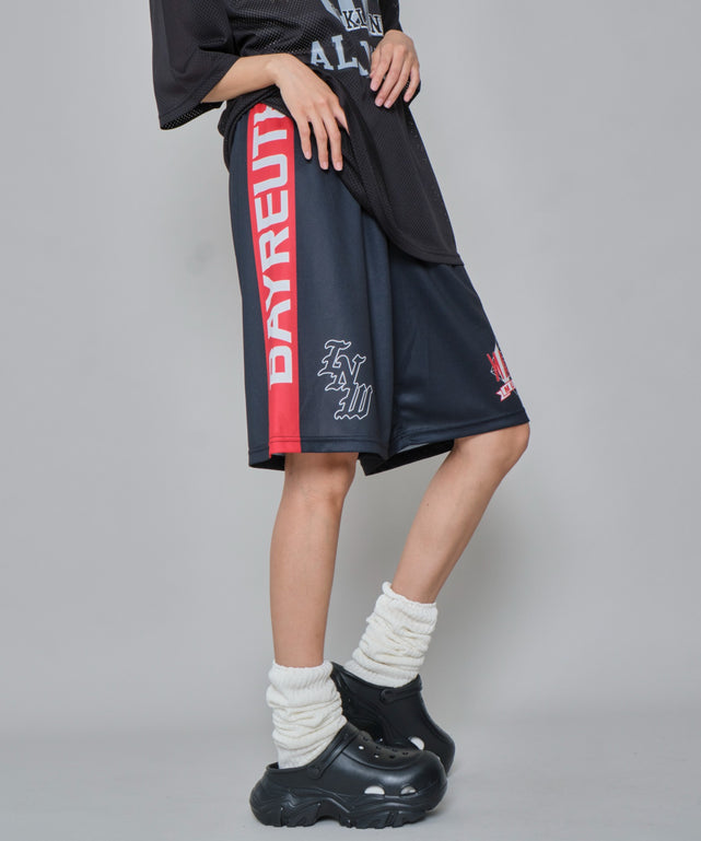 ブラック　モデル:172cm M着用