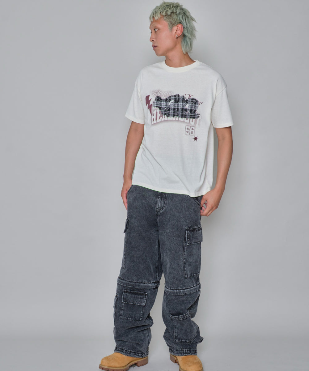 ホワイト　モデル:178cm M着用