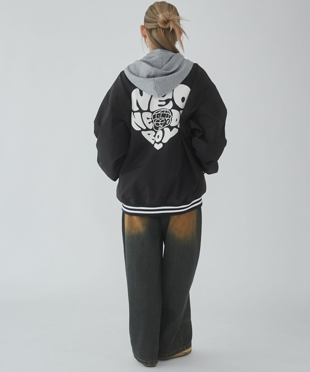 ブラック　モデル:169cm L着用