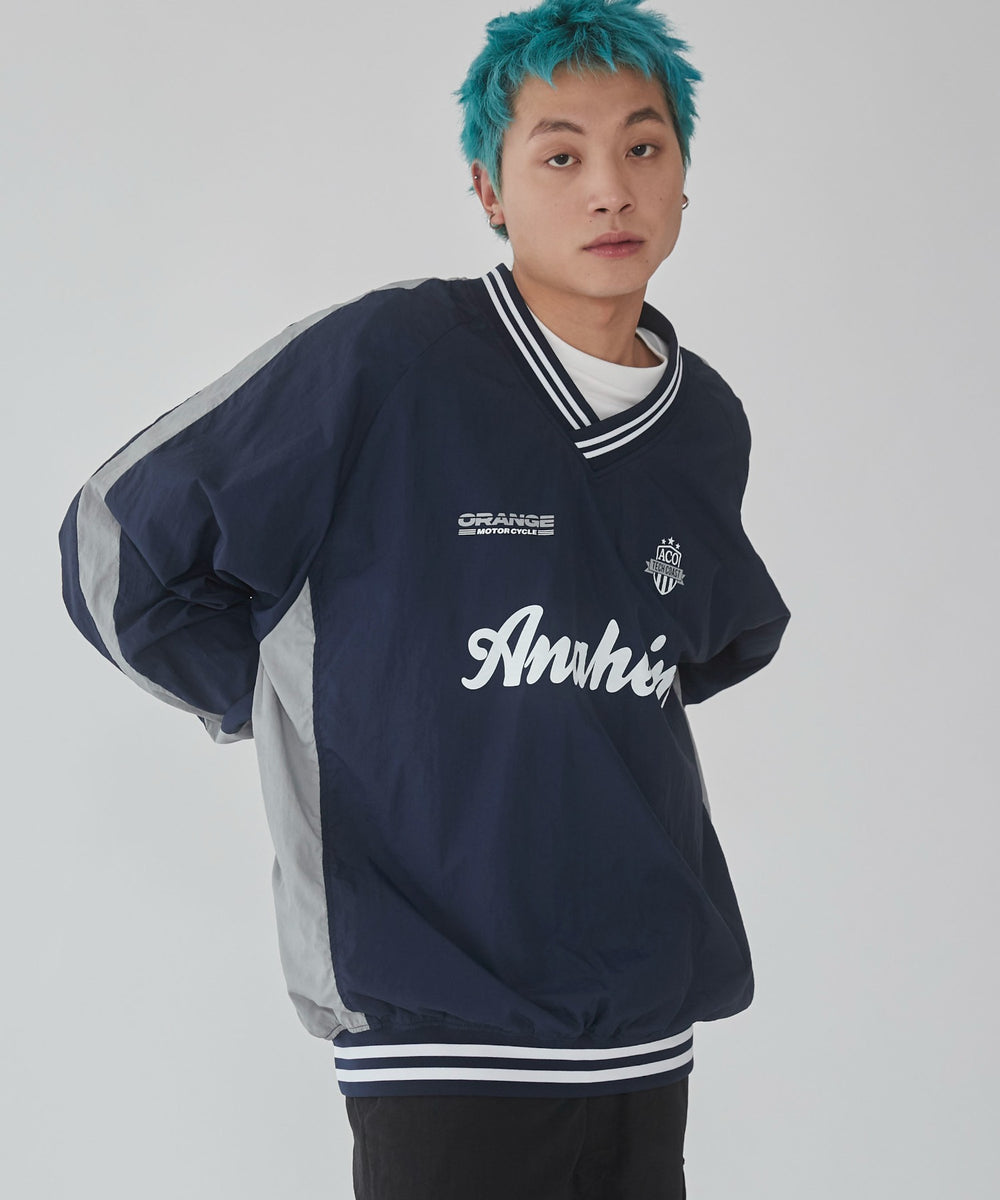 ネイビー　モデル:178cm L着用