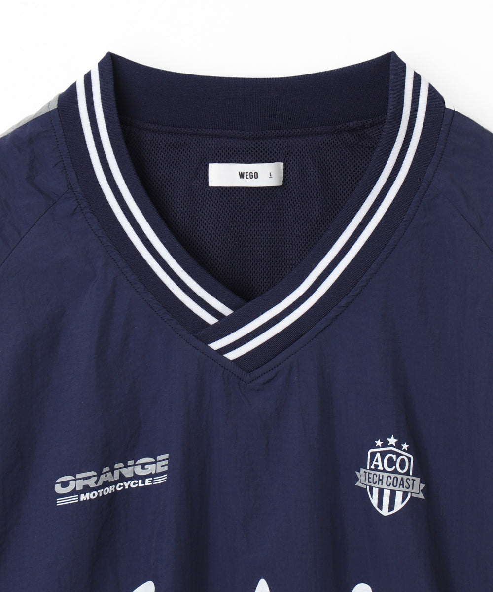 ナイロングラフィックプルオーバー