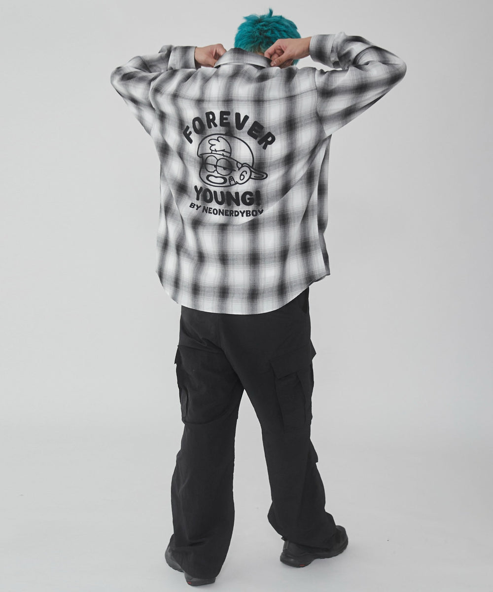 柄2　モデル:178cm L着用