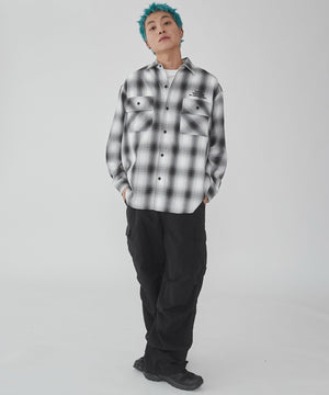 柄2　モデル:178cm L着用