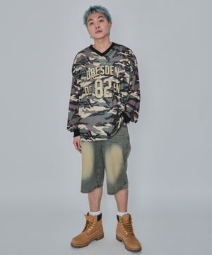 カーキ モデル：178cm L着用